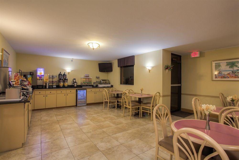 Quality Inn & Suites St Augustine Beach Area شاطئ سانت اوجوستين المظهر الخارجي الصورة