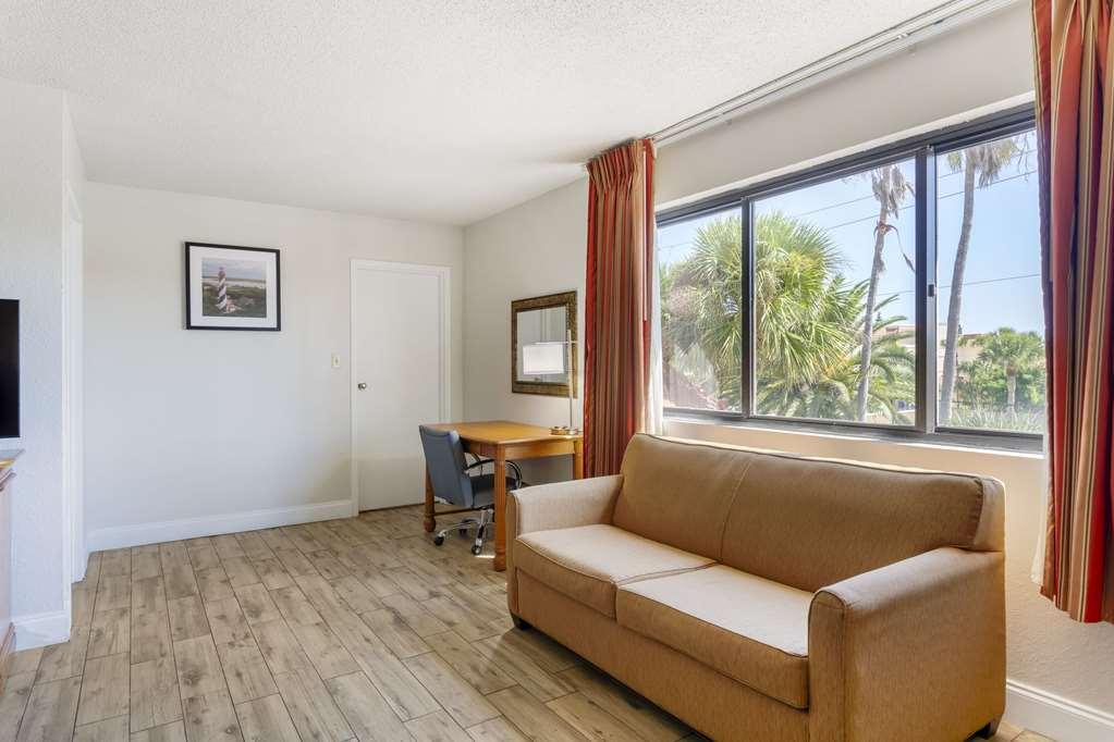 Quality Inn & Suites St Augustine Beach Area شاطئ سانت اوجوستين الغرفة الصورة