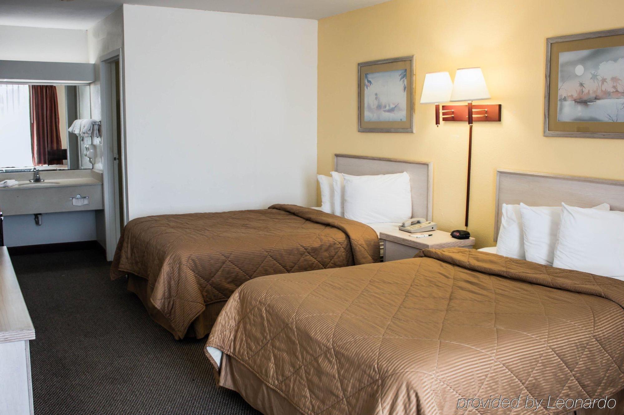Quality Inn & Suites St Augustine Beach Area شاطئ سانت اوجوستين المظهر الخارجي الصورة