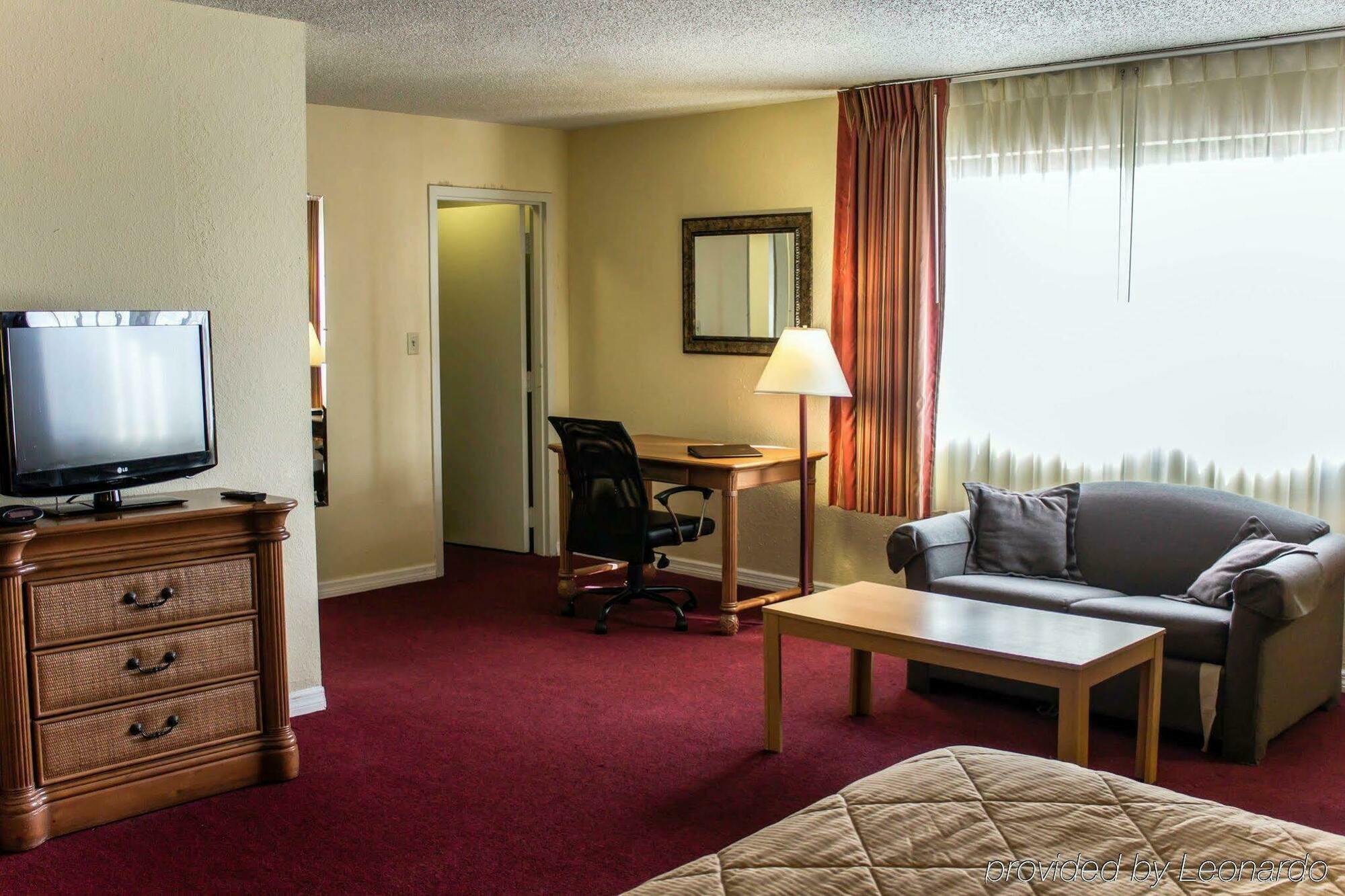Quality Inn & Suites St Augustine Beach Area شاطئ سانت اوجوستين المظهر الخارجي الصورة